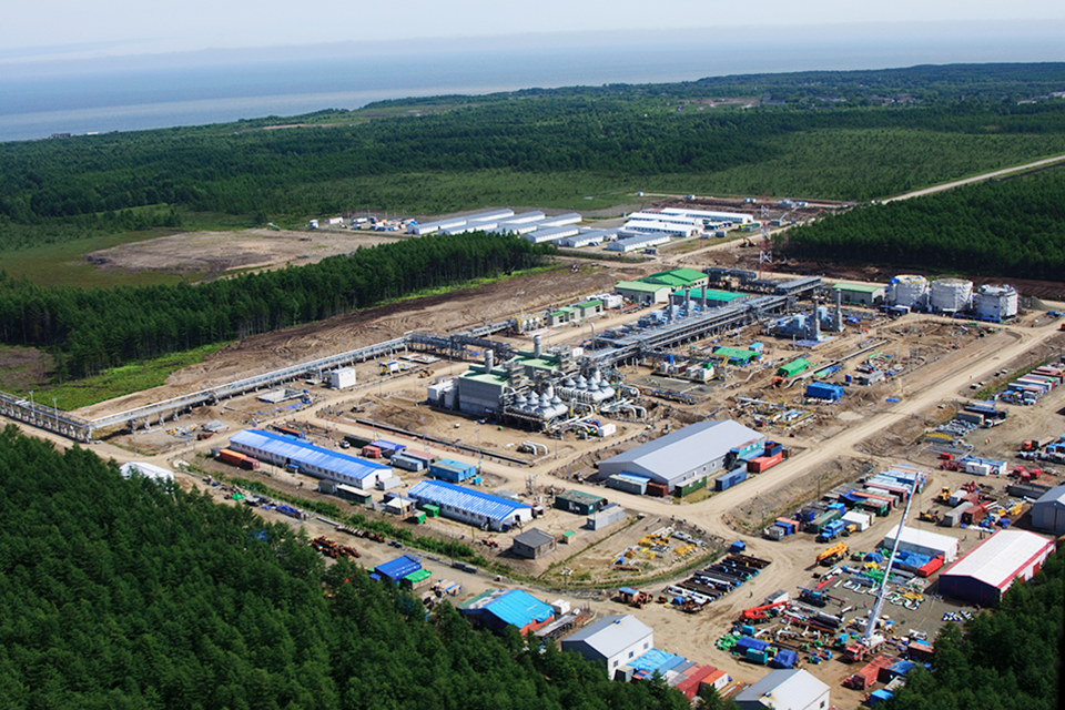 Sakhalin-2 Project_Booster Station 2 (7).png